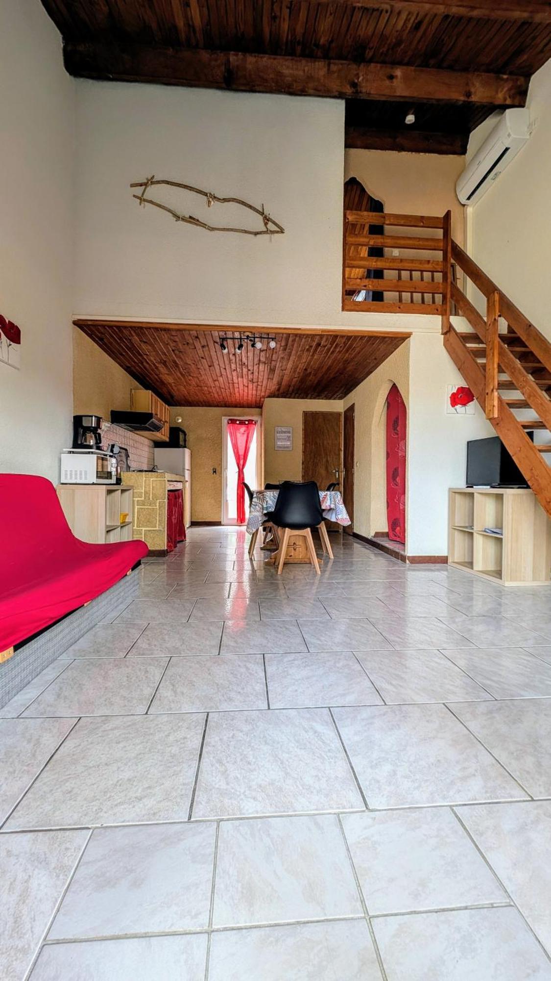 La Capelle Des Corbieres Sigean Narbonne Aude *